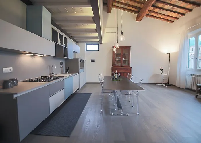 Pepi Attic * Florencja